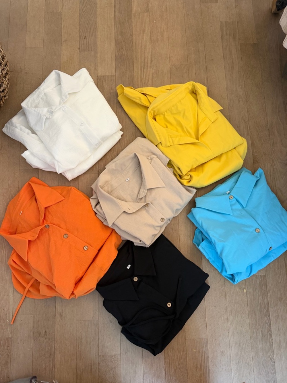 Bundle 6 Women’s Button-Front Shirt -w shorts - Yw, Org, Blu, Blck, Wh, Beige-M